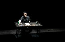 Thierry Raynaud dans L'été des charognes de Simon Johannin, dans une mise en scène d’Hubert Colas. Photo @ Sylvain Sabatié