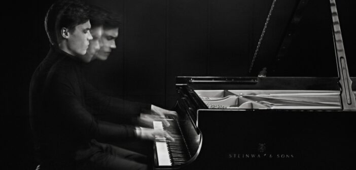 Jaeden Izik-Dzurko ©Waldy Martens Photography