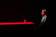 La pièce Autobiographie du rouge est présentée à l’Espace Go. Photo Maxim Paré Fortin.
